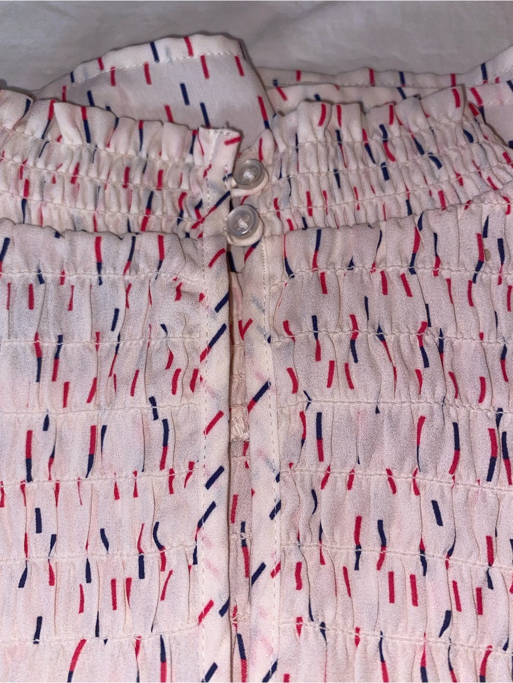 Banana Republic Cream Sleeveless Top with Red & Navy Dash Print - Picture 7 of 8